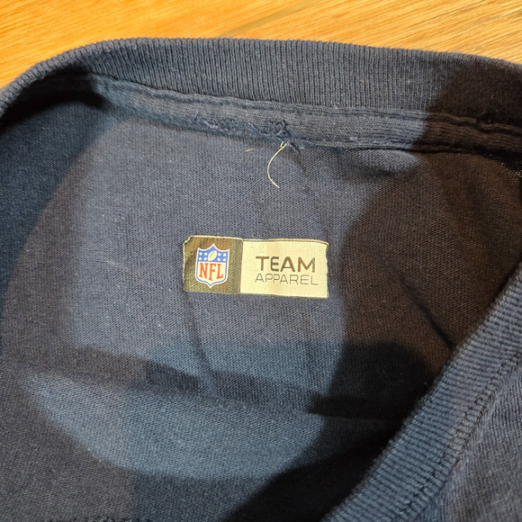 Tennessee Titans T Shirt Mens Medium NFL Team Apparel Short Sleeve Football Tee - Picture 3 of 6